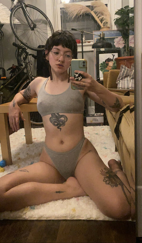 Pleasequietdown sexo estrella galerías