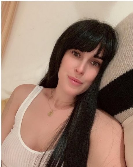Rumer Willis estrella porno atractiva archivo