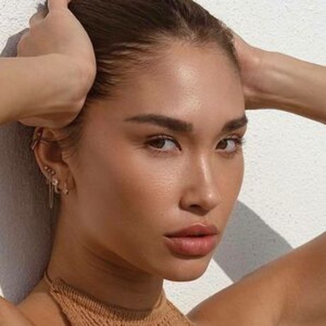 Jocelyn Chew modelo erótico foto