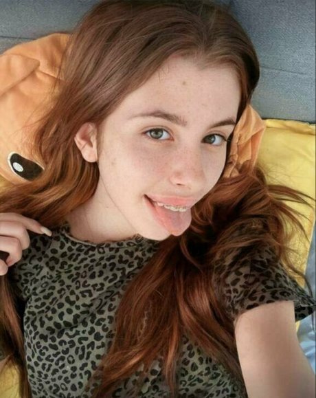 sinful monro vip modelo agradable imagen