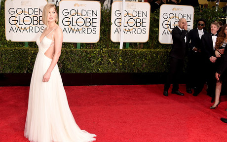 Rosamund Pike estrella porno del sexo foto