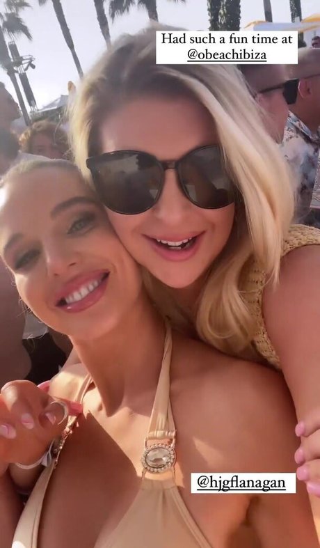 Helen Flanagan actriz de desnudos foto