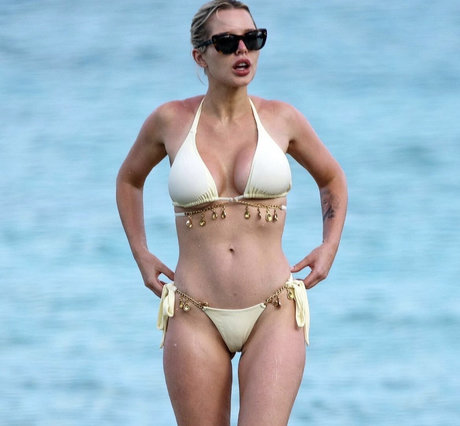 Helen Flanagan modelo gratis recopilación