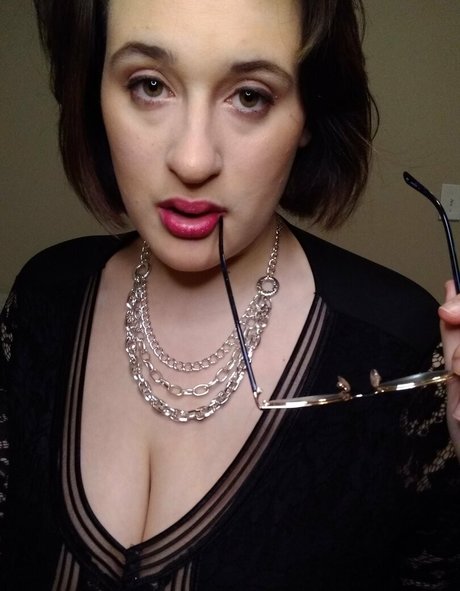 evelynmusefree hermosa estrella porno fotos