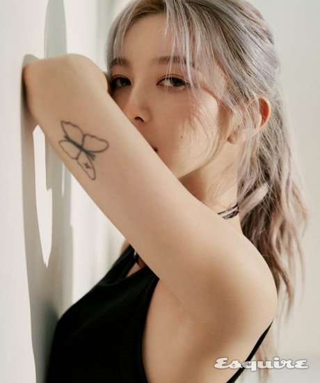 WomenK pop estrella porno erótica galerías