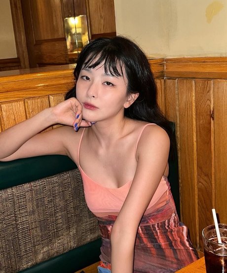 WomenK pop modelo de alta definición fotos