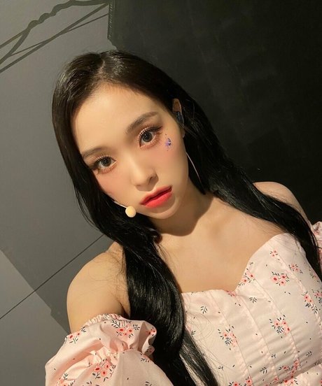 WomenK pop estrella de alta definición fotos