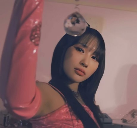 WomenK pop desnudos estrella galerías