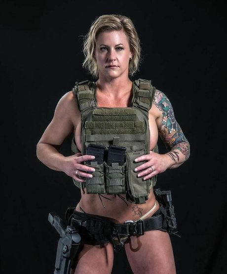 Butterface estrella porno exclusiva foto