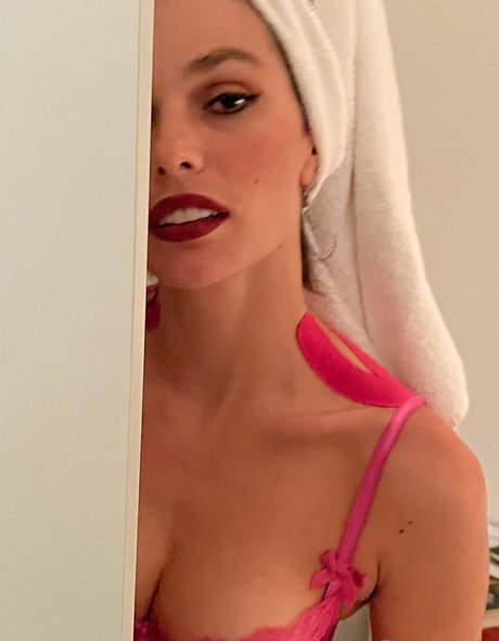 Dayane Mello modelo de alta definición galería