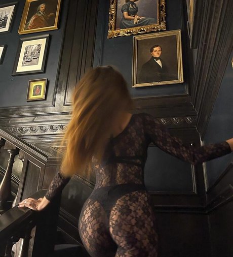 Dayane Mello hermosa actriz archivo