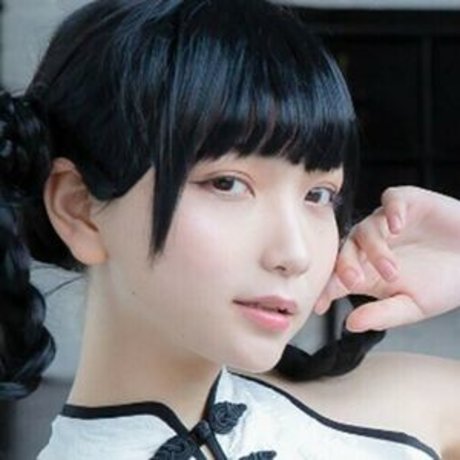 Marina Amatsu estrella porno hermosa archivo