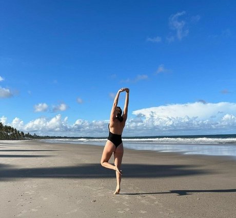 Mariana Ximenes modelo erótico foto