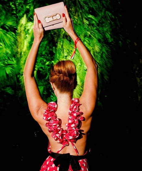 Mariana Ximenes modelo adulto imágenes