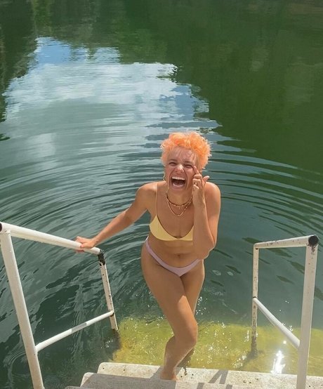 Bruna Linzmeyer actriz libre imagen