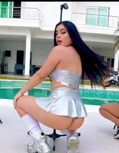 Bella Angel Dezoitou modelo de arte imágenes