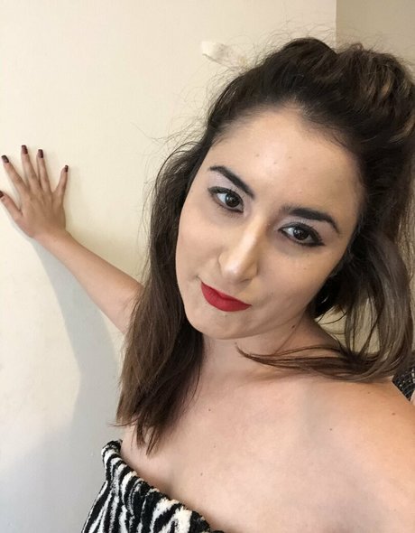 snarkybrunette estrella porno erótica imagen