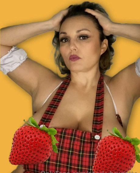 snarkybrunette actriz de alta calidad imágenes