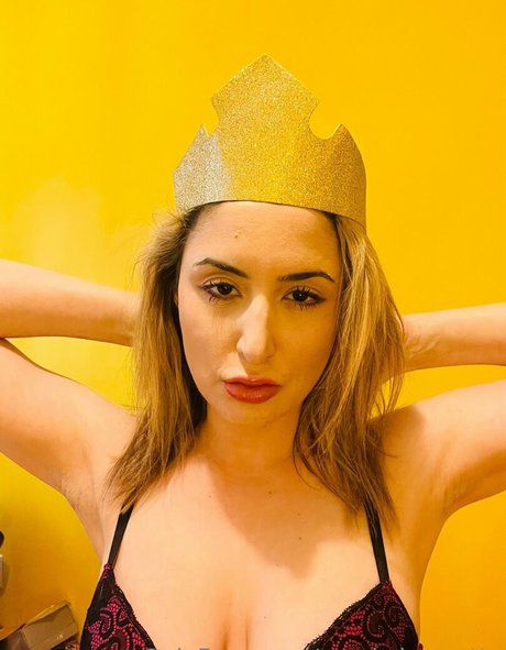 snarkybrunette modelo hd galerías