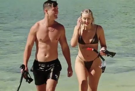 Sam Moitzi actriz sexual imagen