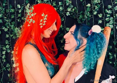 annacherrylive modelo adulto archivo