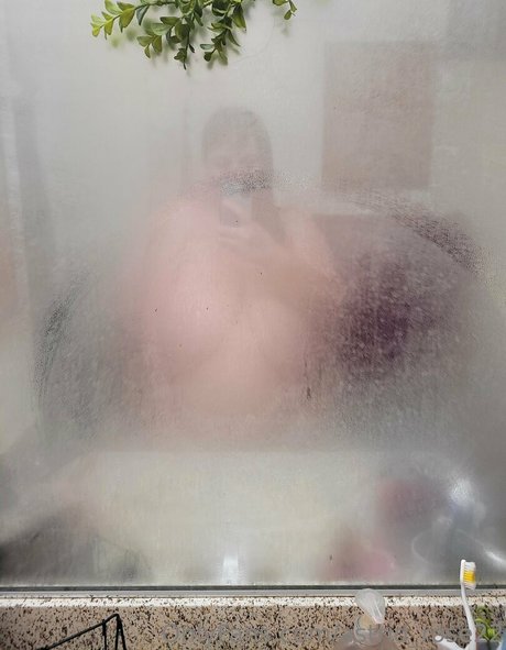 astrid rose22 modelo desnudos galerías