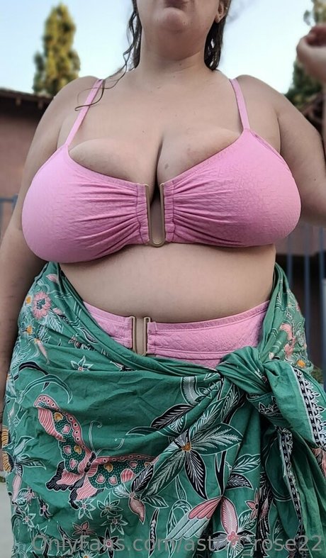 astrid rose22 modelo adulto imágenes