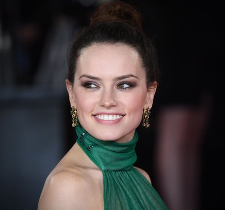 Daisy Ridley libre de estrellas recopilación
