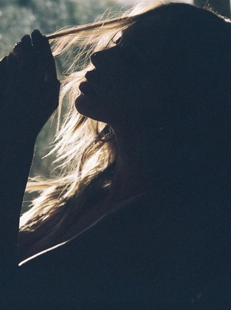 Alexis Ren modelo sexual galería