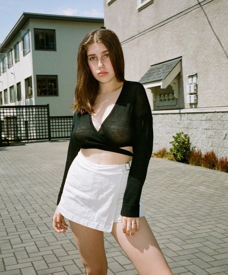 itsmollyyyrose again modelo desnudo galerías