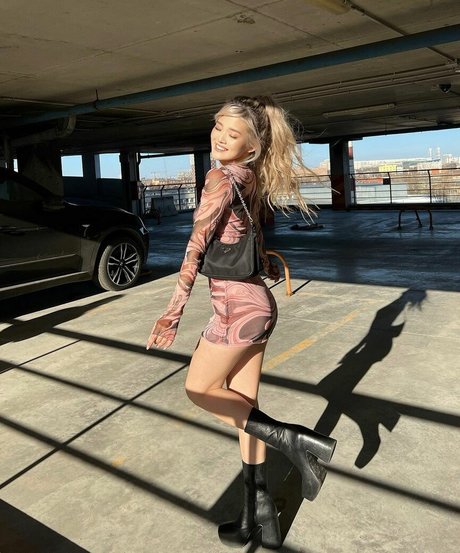 Kika Kim estrella caliente foto