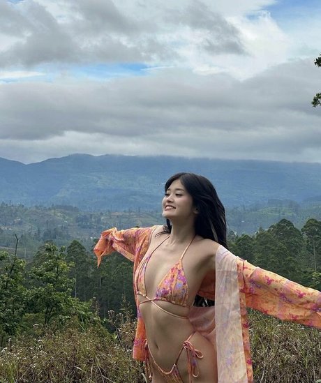 Kika Kim estrella porno en alta definición galerías