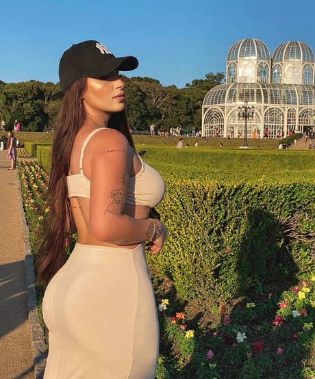 Paola Sabadin modelo adulto foto