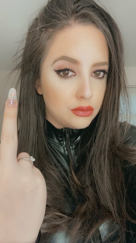 ava hadley estrella atractiva archivo