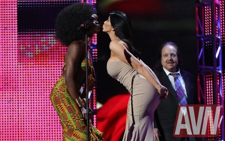 chicas con curvas onlyfans buen hd archivo