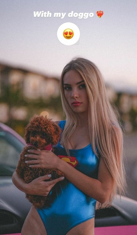 Angelina Dimova estrella porno imágenes