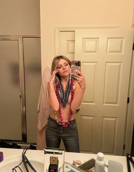 Alyssa Green actriz caliente galería