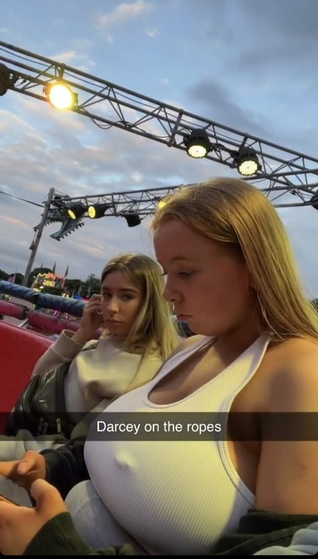 Miss Princess Girl modelo desnudos imagen