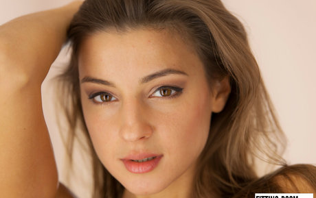 pelirroja tatuada onlyfans lindo galerías