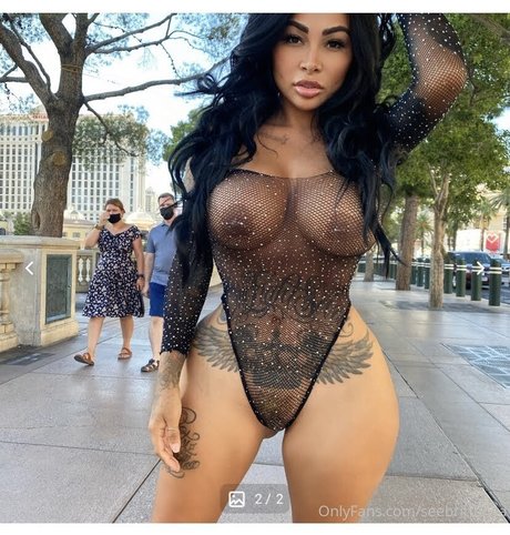 Brittanya Razavi hermosa actriz galería