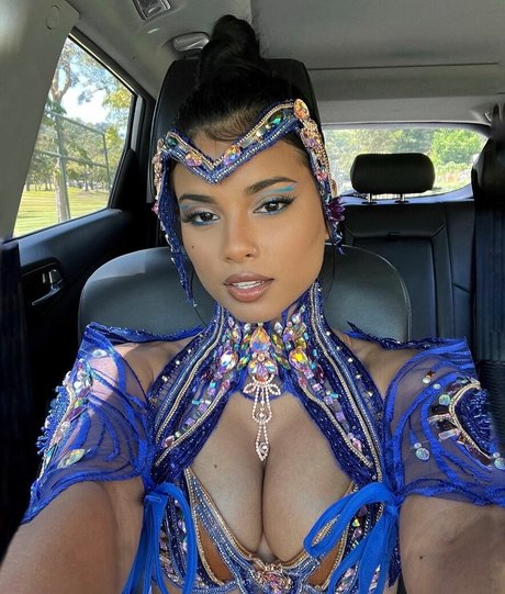 Sinead Xia modelo exclusivo imágenes