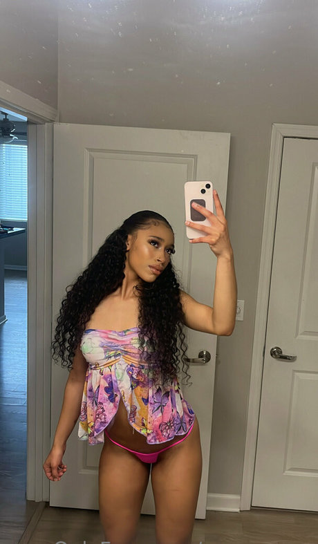 yazzyyams estrella adulta imagen