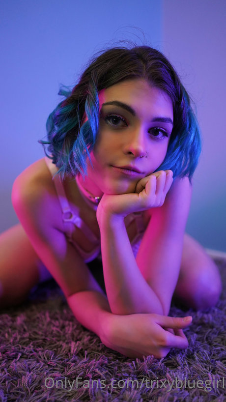 Trixy Blue estrella porno agradable fotos