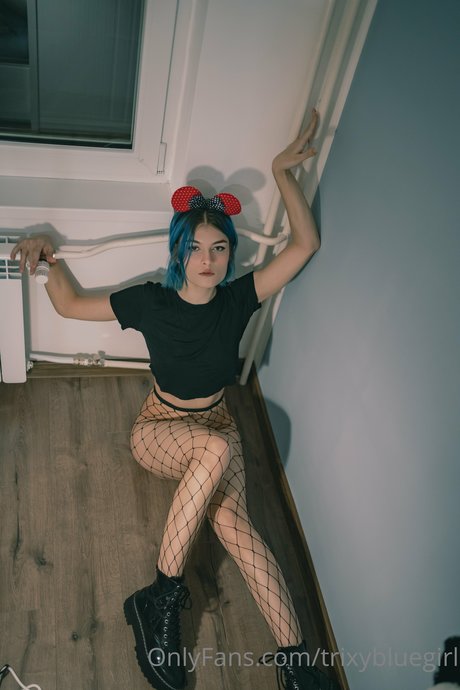 Trixy Blue estrella de alta calidad fotos