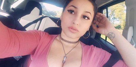 BREED ME PLEASE bonita modelo archivo