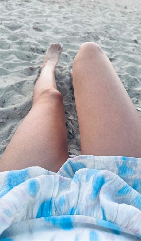 busya18plus modelo sexy galería