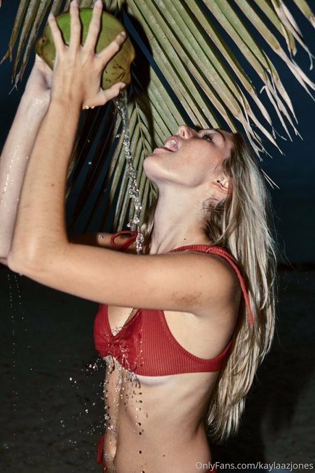 Kayla Jones actriz de arte archivo