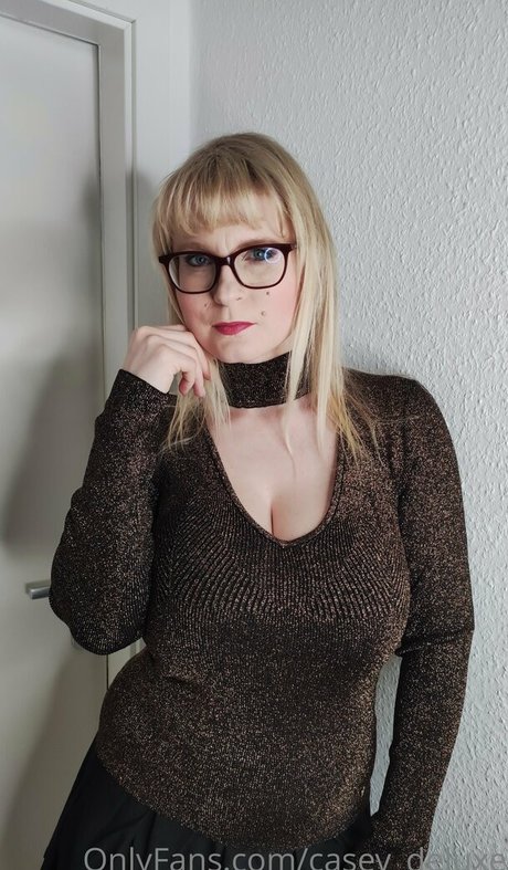 Casey Deluxe actriz de arte imágenes