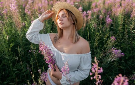 Natali Tihomirova modelo sexy imagen