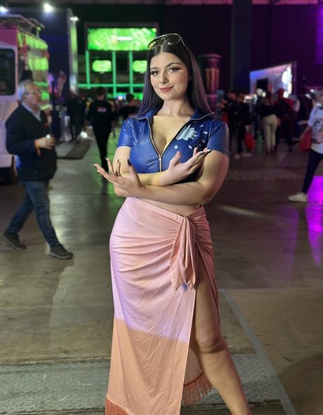 Julieta Allegretti mejor modelo foto